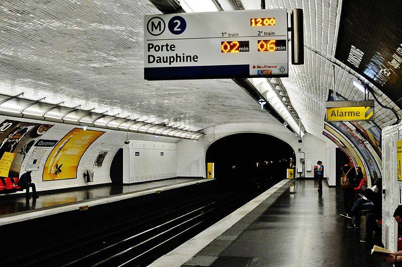 atyhima-metro-parisi